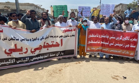 Villagers rallied to protest the Bahria Town Karachi development.