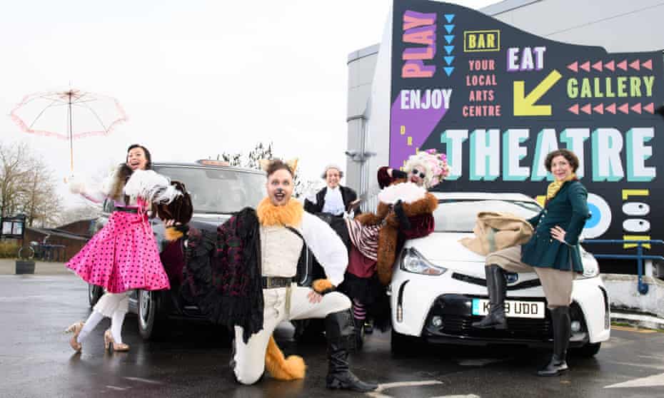 The cast of Puss in Boot (geddit?), the pantomime created by Gideon Reeling and the taxi app Free Now.