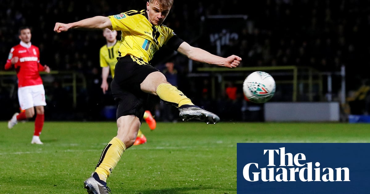 Fraser And Hesketh Send Burton Past Nottingham Forest And Into Last Eight Football The Guardian