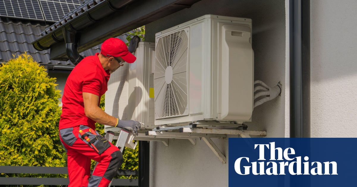 Number of UK homes overheating soars to 80% in a decade, study finds - Extreme heat