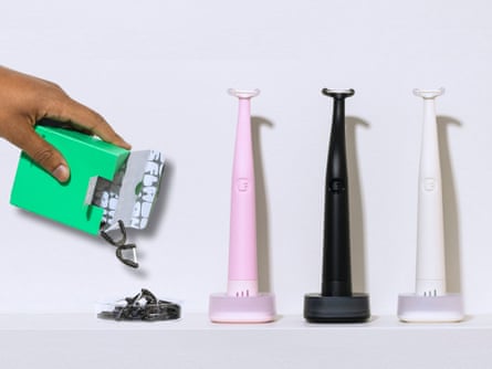 The world’s first electric flosser, included in the nominee gift bags.