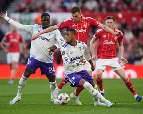 Nottm Forest vs Aston Villa : la rencontre qui retient son souffle — image 6