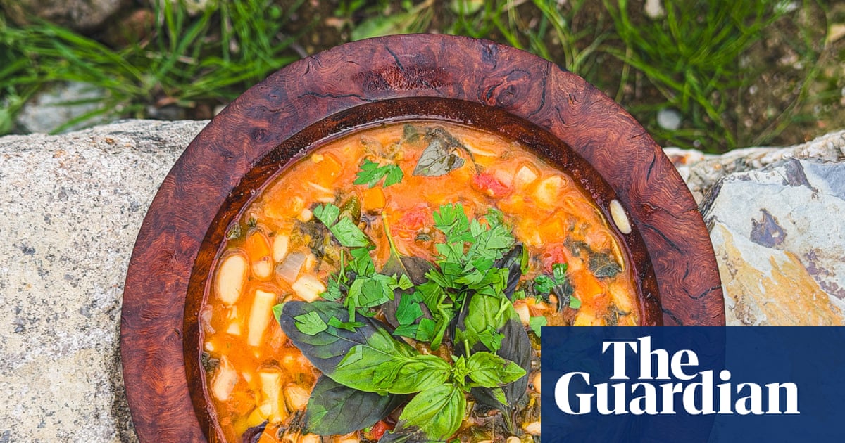 Tom Hunt shares zero‑waste UK‑style fridge‑raid minestrone