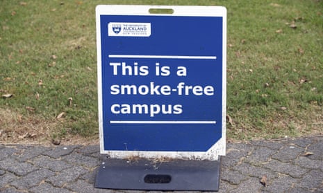 A University of Aukland smoke-free sign
