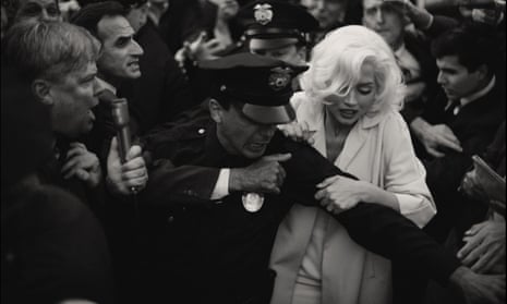 Ana de Armas as Marilyn Monroe. 
