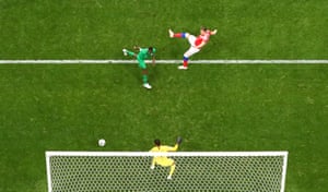 Russia’s dominance continues in the second half and in the 71st minute a totally unmarked Artem Dzyuba , headed in Golovin’s cross