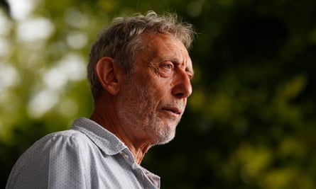 Michael Rosen ‘When you ask students for opinions, quite often they are unwilling or unsure how to express a view of their own.’
