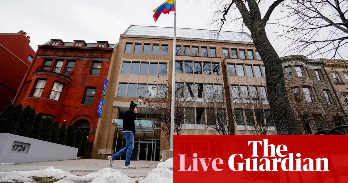 US politics live: Colombia backs down over deportations as immigration raids begin in Chic US politics live: Colombia backs down over deportations as immigration raids begin in Chic
