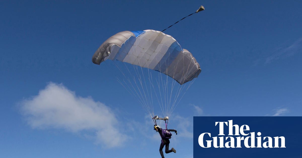 Team of skydivers drop in to help survivors of a plane crash in Wisconsin