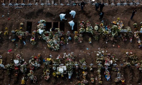 Aerial view showing a burial of a victim of Covid-19 at the General Cemetery in Santiago, Chile, on 15 June, 2020.