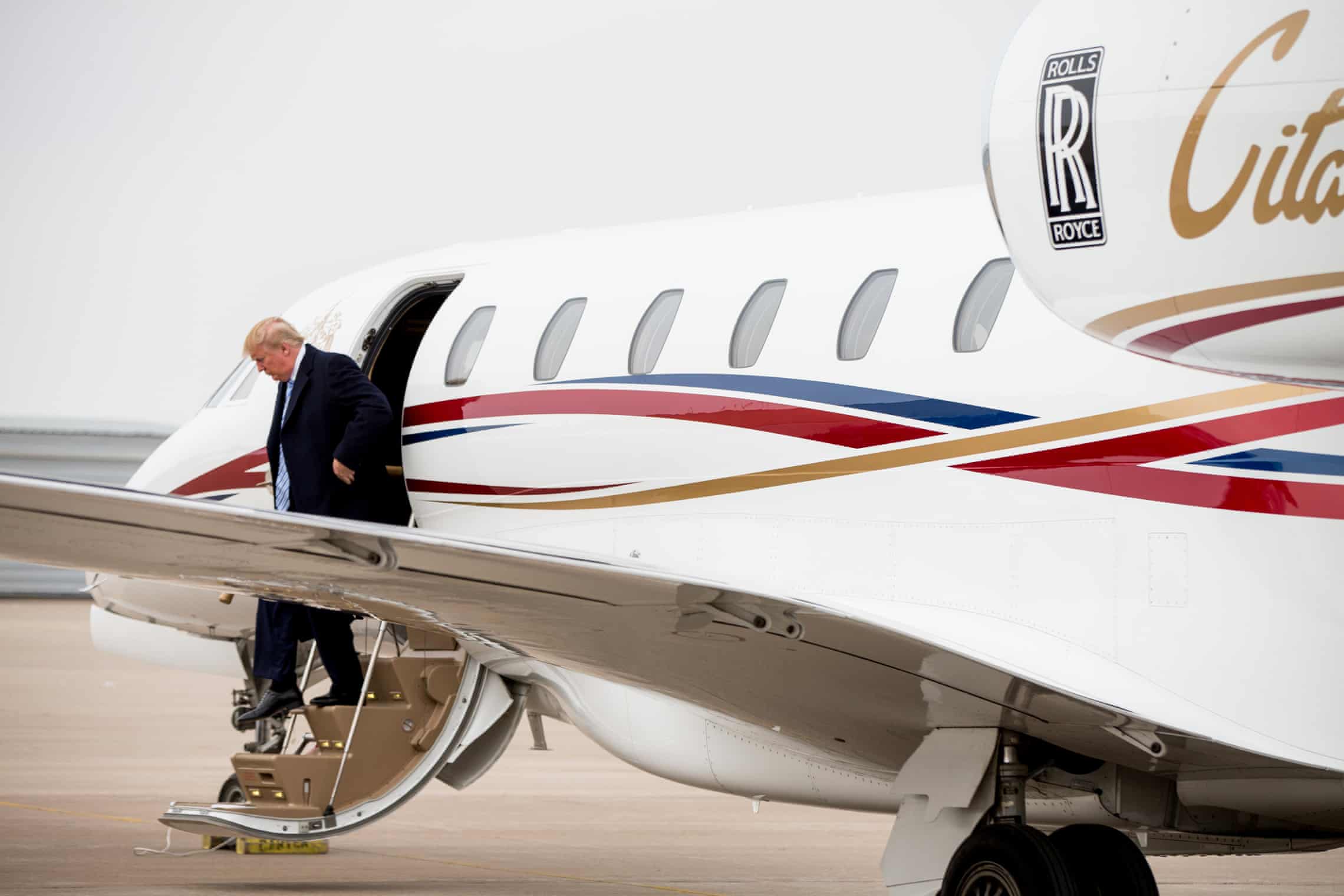 Trump sells one of two private planes
