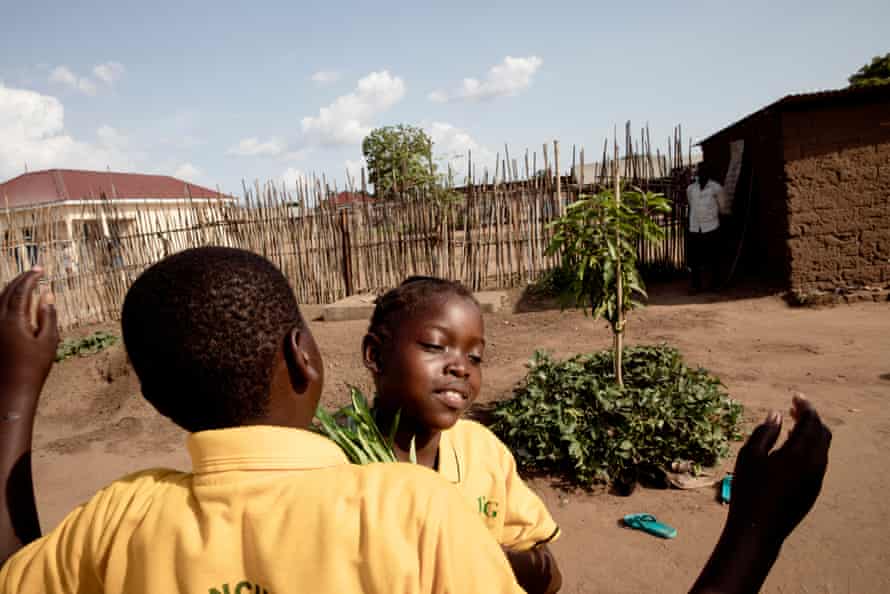 Young people from Rongo Dance Group in Gurei