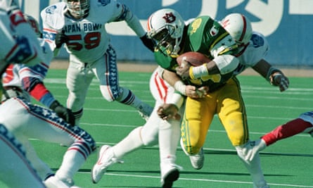 Bo Jackson était tout aussi difficile à arrêter au Japon qu'il l'était chez lui