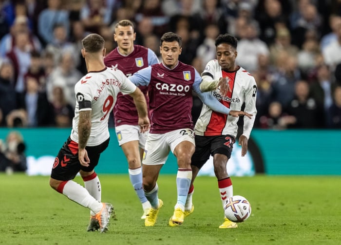 Arsenal v Brighton in WSL season opener, plus Premier League – live updates | Women's Super League 5 Something actually happened in the first half at Villa Park.