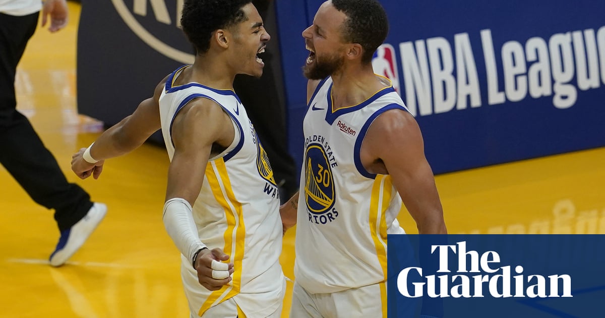 Stephen Curry takes NBA scoring title as Warriors clinch play-in seed