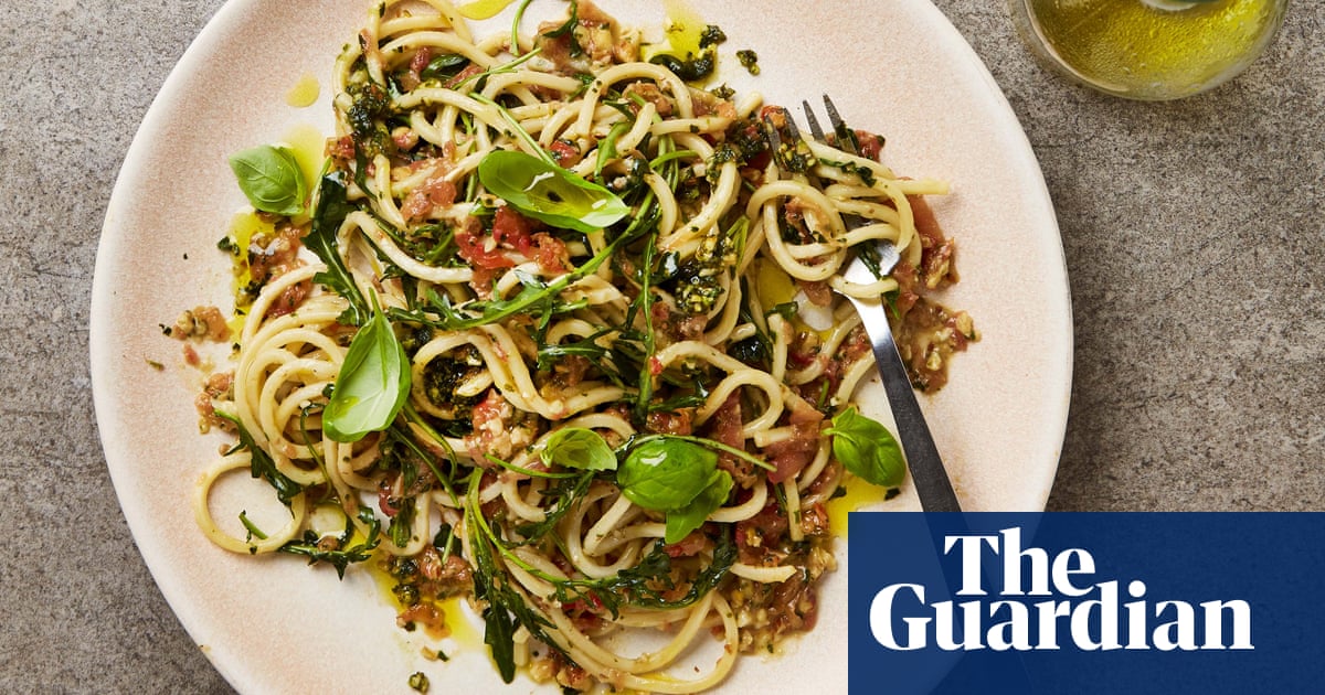 Meera Sodha’s vegan recipe for spaghetti with roast almond and tomato pesto
