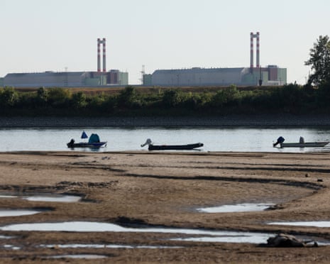 Hungary comes ‘within millimetres’ of shutting down nuclear power plant amid drought crisis – Europe live Hungary comes ‘within millimetres’ of shutting down nuclear power plant amid drought crisis – Europe live