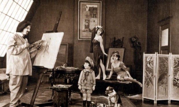 Baby Peggy, centre, in The Flower Girl, 1924.