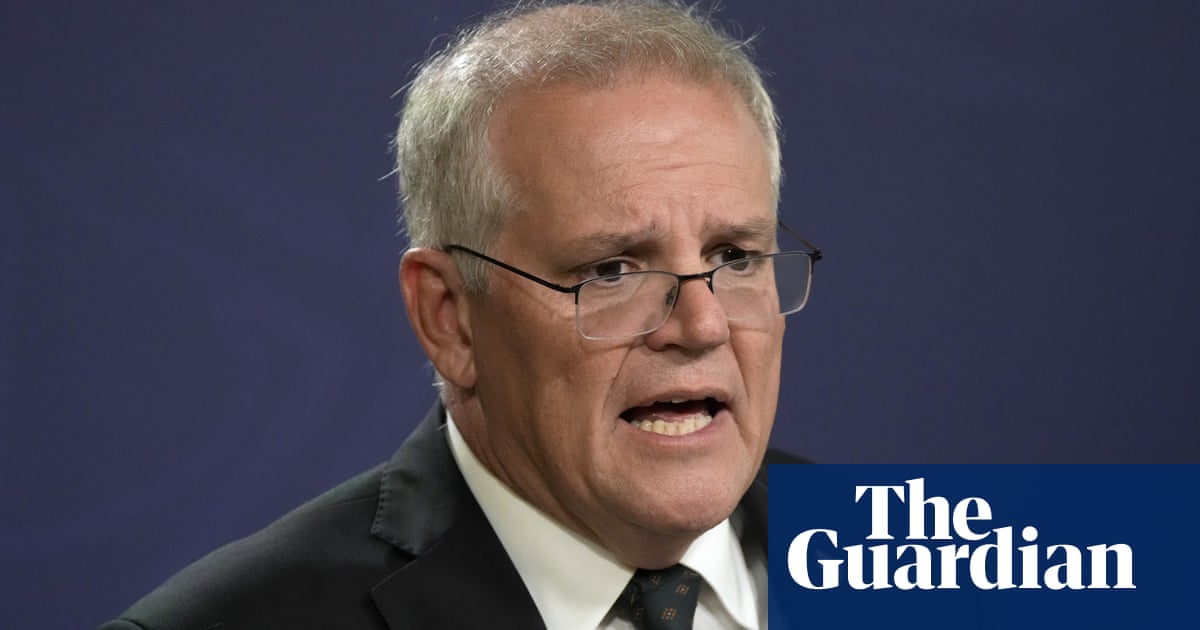 ‘Watered down’ legal concerns included in robodebt briefing for Scott Morrison, inquiry hears