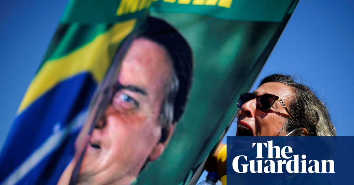 Top Brazil newspaper in pro-democracy drive as unease grows about Bolsonaro