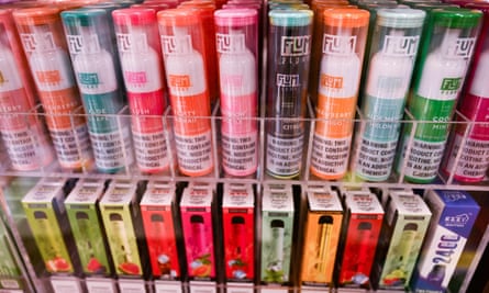 US bans Juul but young vapers are already switching to newer products | Vaping | The Guardian US bans Juul but young vapers are already switching to newer products | Vaping | The Guardian