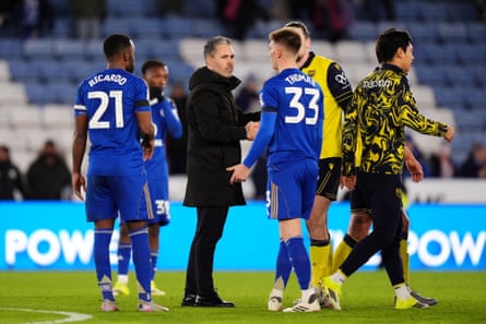 Martí Cifuentes shakes hands with the players after Leicester’s loss to Oxford United on Saturday