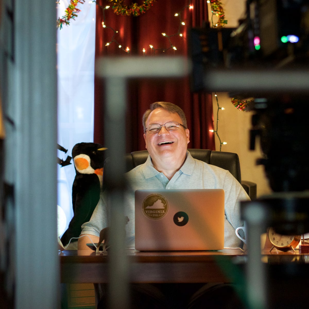 Man Named John Lewis Stars In Twitter Uk S Christmas Ad Technology The Guardian