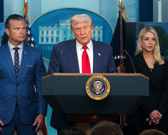 Why Trump built a staff of incompetent sycophants | Robert Reich
