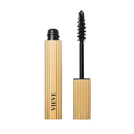 Gold ribbed tube of dark mascara