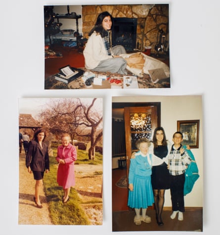 Pics of Paula with family as a teenager.