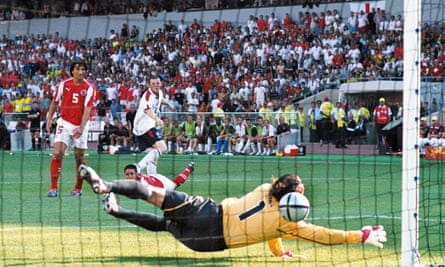 Off-Swiss goalkeeper Jörg Stiel bounced the ball to give Wayne Rooney England's second goal of the Euro 2004 match.