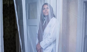 زهراء ياغانا من طفلة عروس إلى كاتبة مشهورة جدًا زهراء ياغانا من طفلة عروس إلى كاتبة مشهورة جدًا