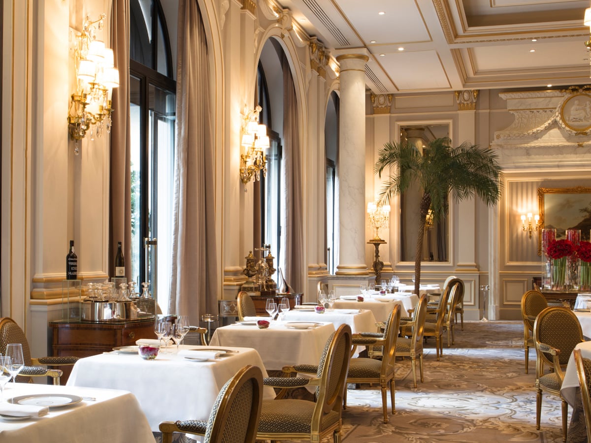 Le Cinq Paris Restaurant Review Food The Guardian