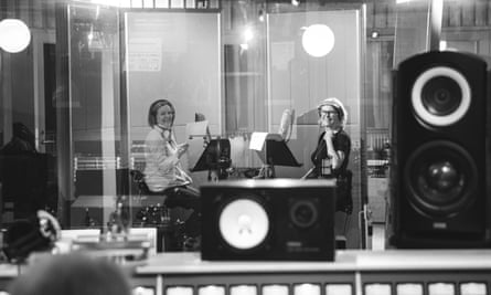Anni-Frid and Agnetha in the studio