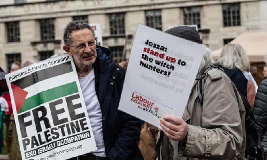 Protesters against Israeli aggression at the border with Gaza showing support for Jeremy Corbyn over Labour’s antisemitism code.