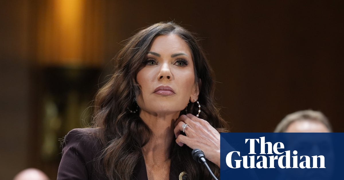 Kristi Noem, former Trump homeland security chief, files for divorce