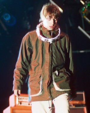 Liam Gallagher, Oasis, 1995.