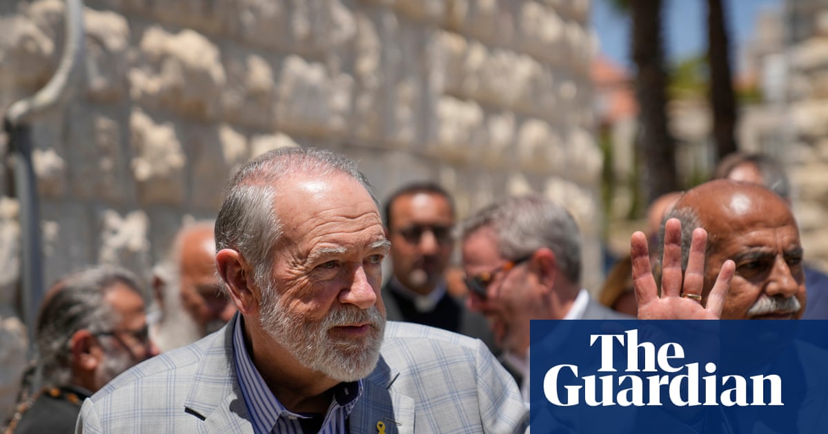 US Ambassador Criticizes Starmer Over Gaza Displacement Plans