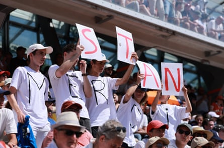 Fans show their appreciation for Stan Wawrinka during his match against Jesper de Jong.