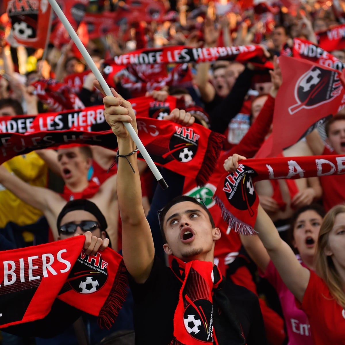 March Of Les Herbiers Petit Poucet Enters Coupe De France Folklore Football The Guardian