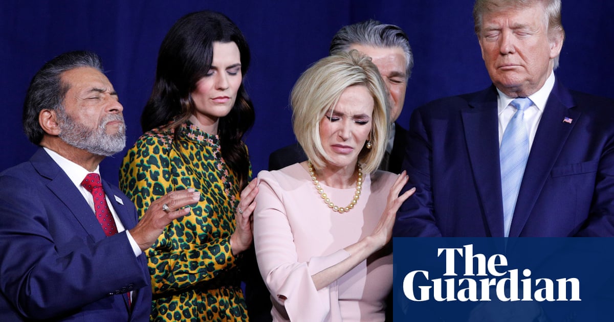 White Evangelicals Maintain Strong Support for Trump at 72%