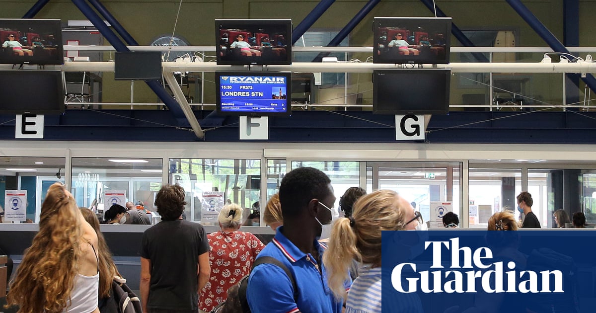 Home Office U-turn will let some dual nationals use EU passport to enter UK