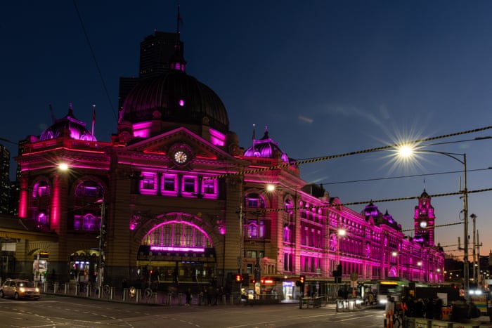 Flinders Street Station in Melbourne is lit up pink as a tribute to Olivia Newton-John on Tuesday night.