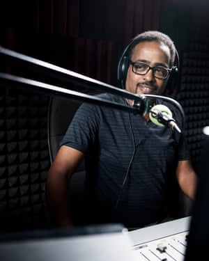 Biniam Simon, Radio Ere na