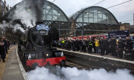Flying Scotsman leaves King’s Cross station in London after a £4.2m restoration.