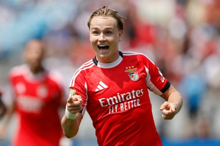 CWC Benfica Bayern Munich SoccerBenfica’s Andreas Schjelderup celebrates after scoring during the Club World Cup Group C soccer match between Benfica and Bayern Munich in Charlotte, N.C., Tuesday, June 24, 2025. (AP Photo/Nell Redmond)
