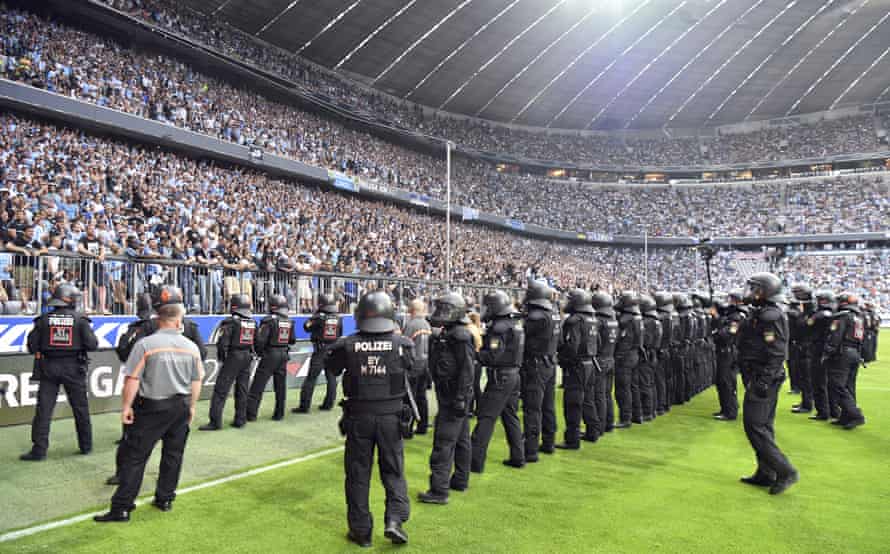 1860 Munich Face Demotion To Germany S Fifth Tier Over Unpaid Licence 1860 Munich The Guardian 1860 Munich Face Demotion To Germany S Fifth Tier Over Unpaid Licence 1860 Munich The Guardian