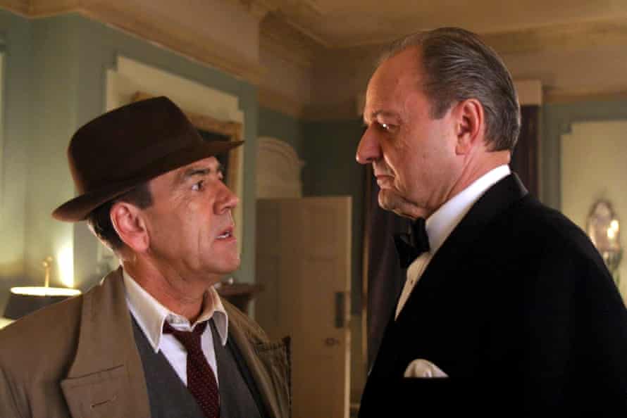 Robert Lindsay (left) in Jericho.