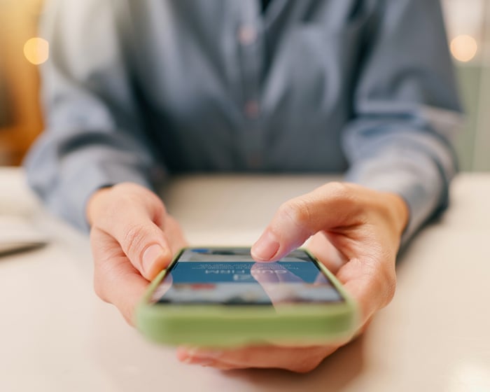 ‘A very good clone’: news stories faked to lure victims to scam investment sites