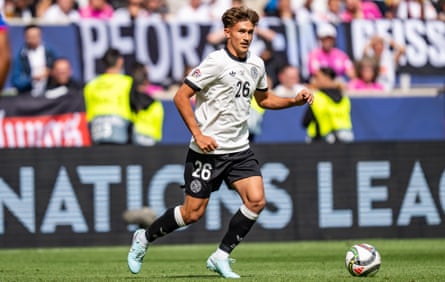 Tom Bischof playing for Germany against France in the Nations League.